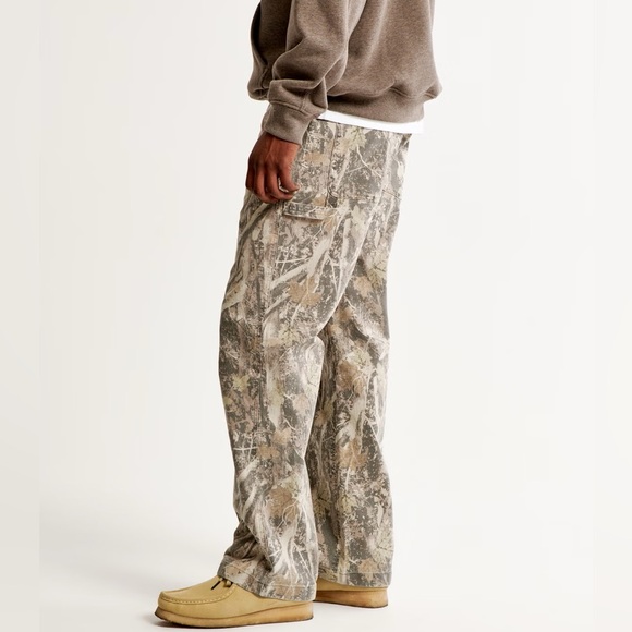 Abercrombie and Fitch baggy jeans - Picture 1 of 8
